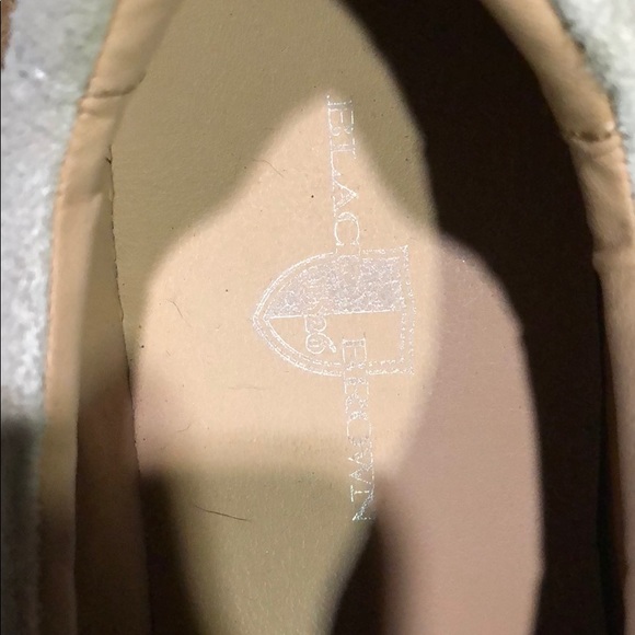 Shoes 👟 - Picture 4 of 4